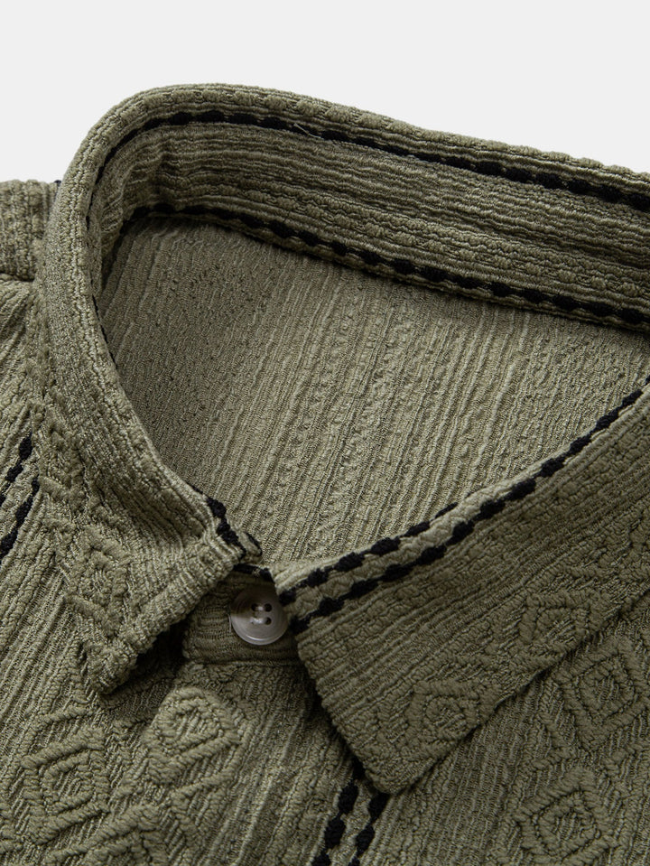 Chemise à boutons en jacquard rayé géométrique & pantalon en lin à jambe droite