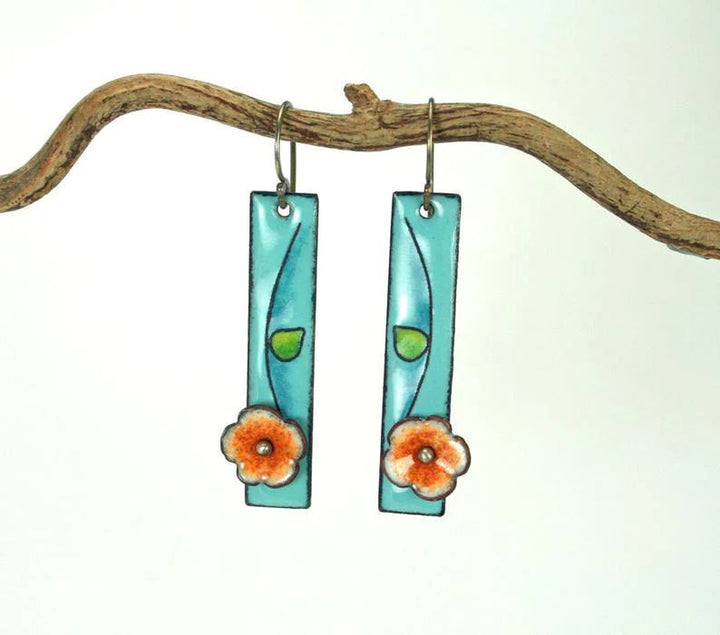Lila™ | Boucles d'oreilles florales en émail élégant