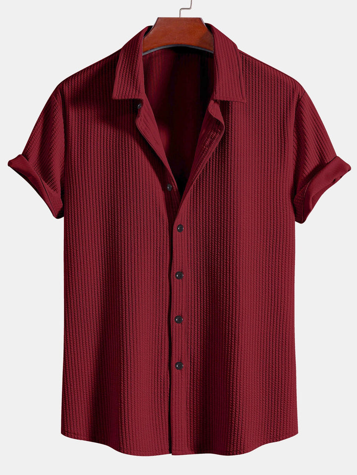 Chemise et short à bouton nerveux