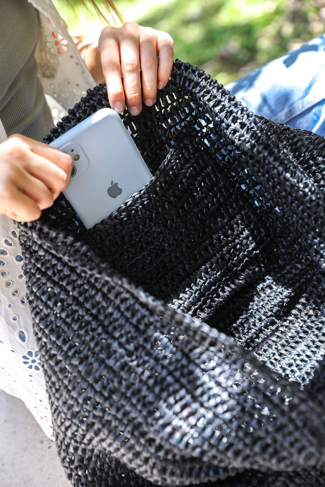 Portefeuille en Raffia Noir