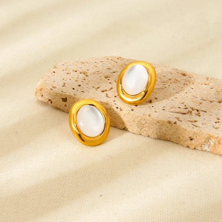 Giselle™ | Boucles d'oreilles en perles élégantes avec accents en nacre