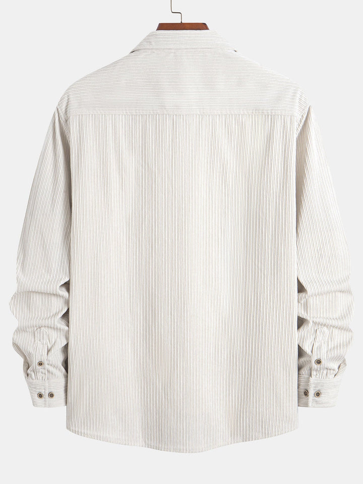 Chemise à manches longues en velours côtelé avec poche et boutons