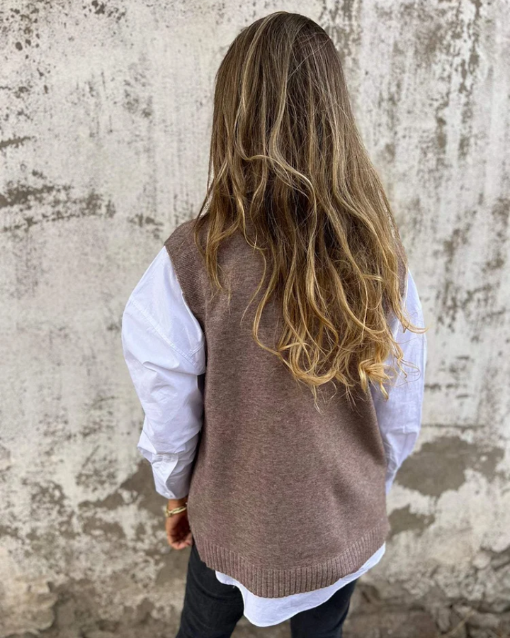 Nanna™ | Gilet en tricot doux avec col en V