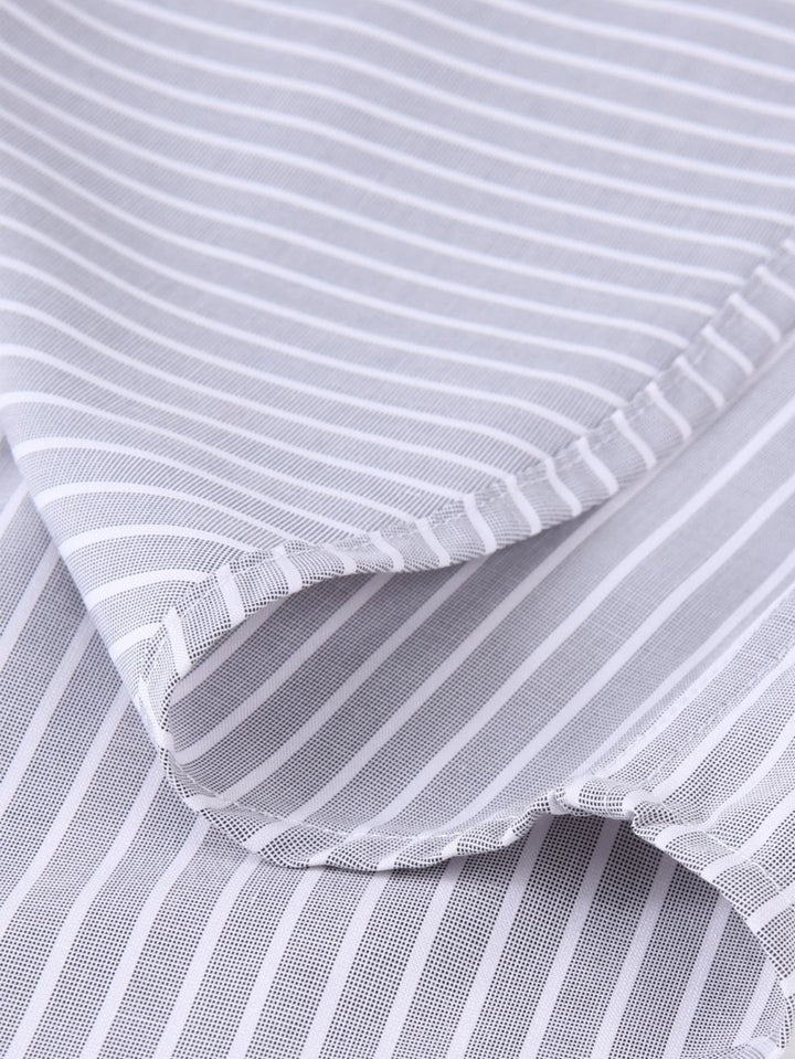 Chemise à col contrasté avec rayures