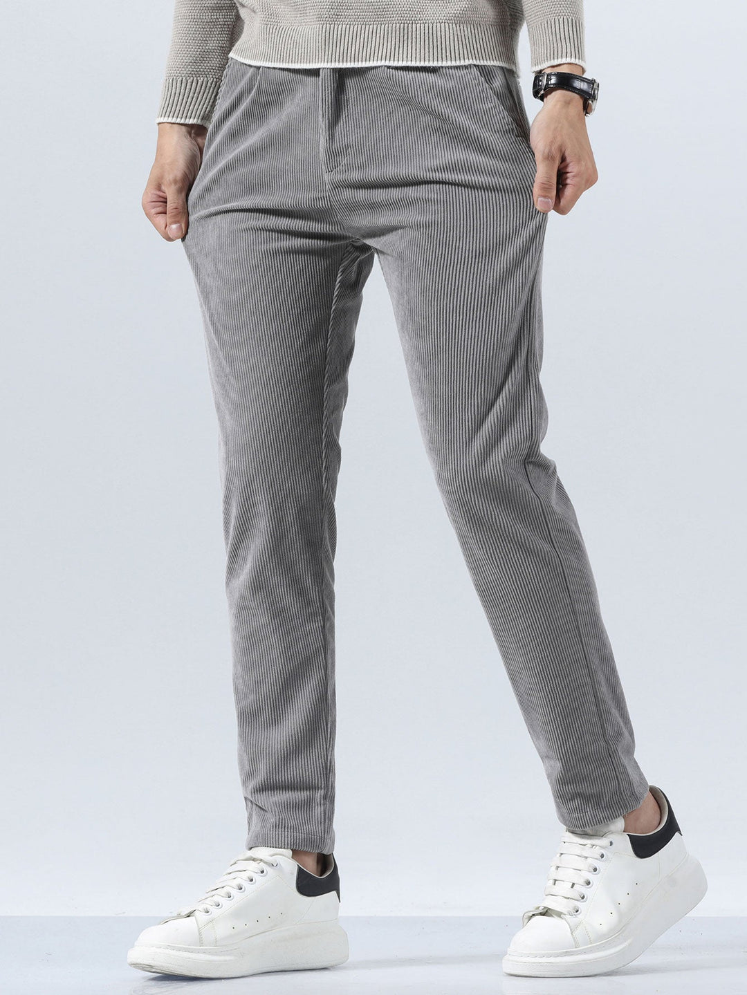 Pantalon en velours côtelé coupe slim