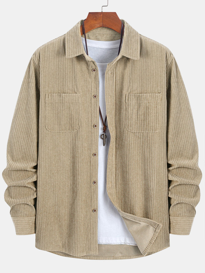 Chemise à manches longues en velours côtelé avec poche et boutons
