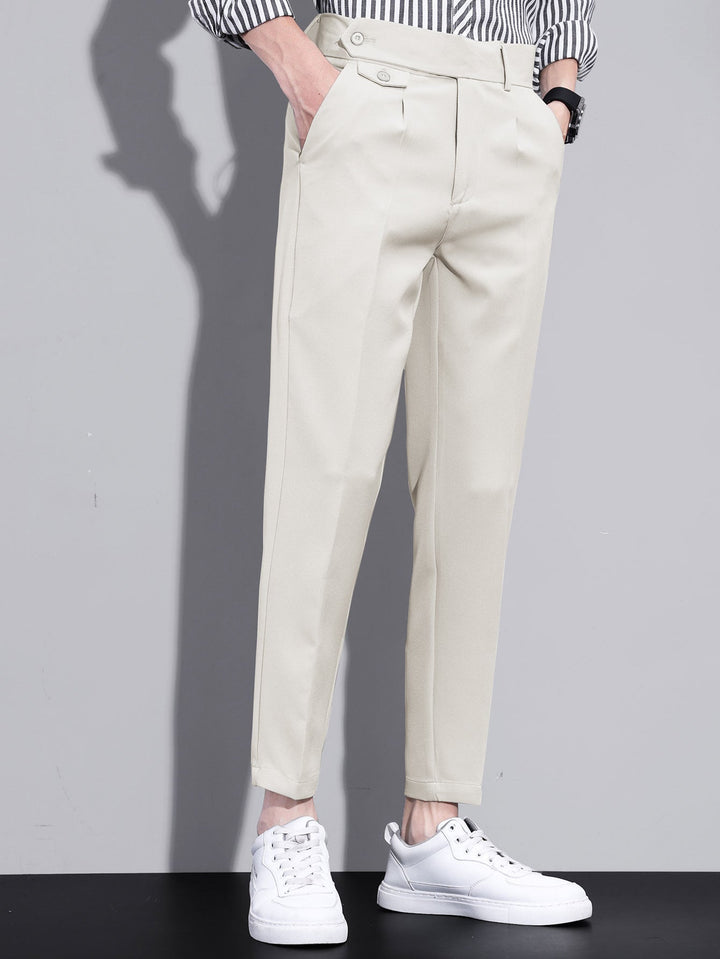 Pantalon ajusté fuselé court