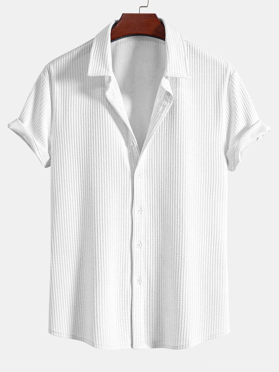 Chemise et short à bouton nerveux