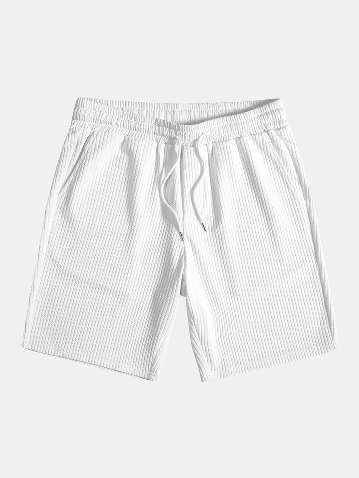 Chemise et short à bouton nerveux