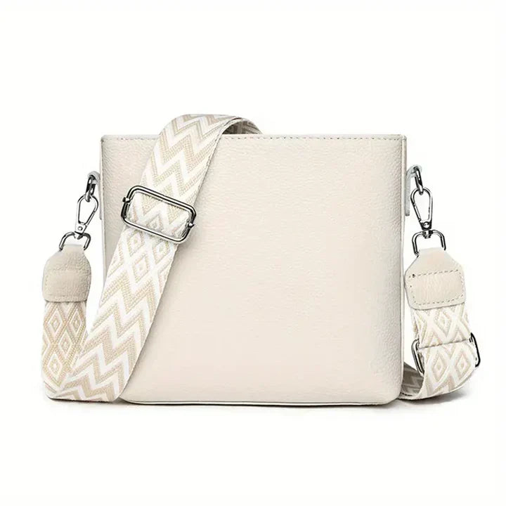 TROUSSE STRIPTE - COLLECTION 2025