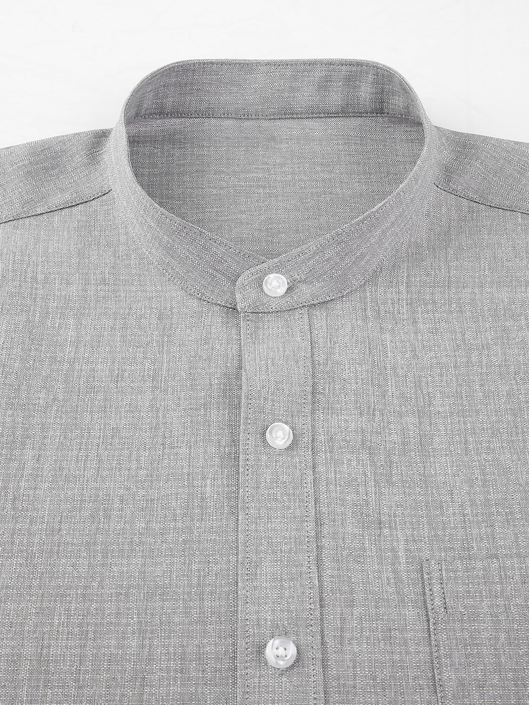 Chemise texturée à col montant et manches longues
