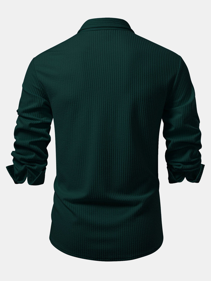 Chemise côtelée à manches longues, ajustée muscle, à boutons