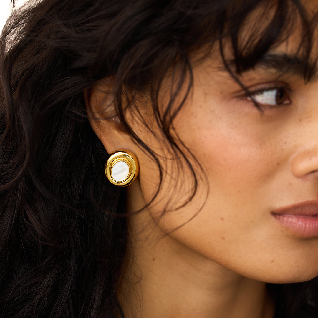 Giselle™ | Boucles d'oreilles en perles élégantes avec accents en nacre