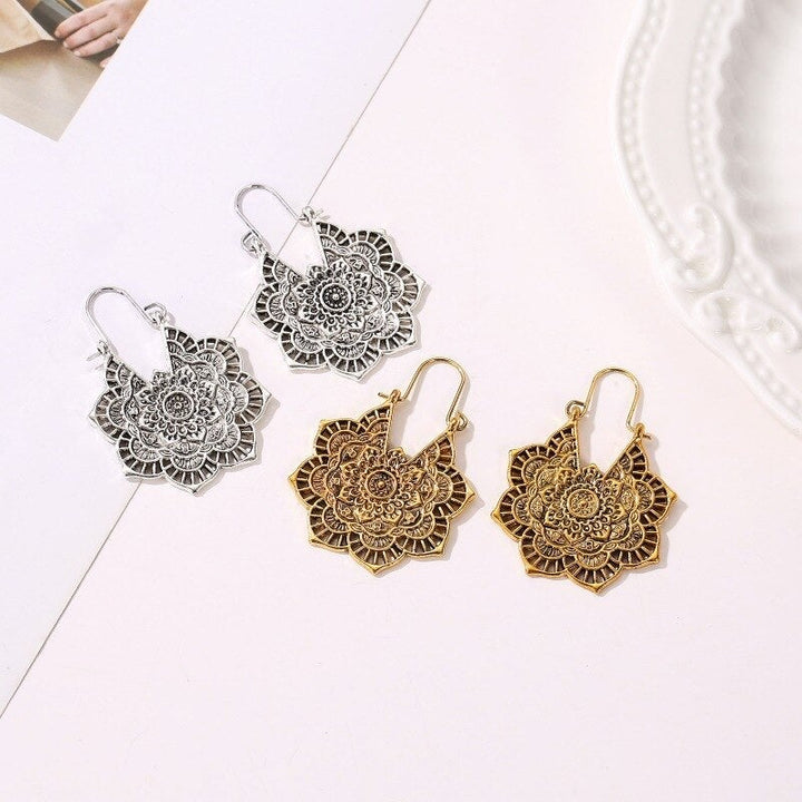 Luna™ | Boucles d'oreilles Mandala Lotus Élégantes