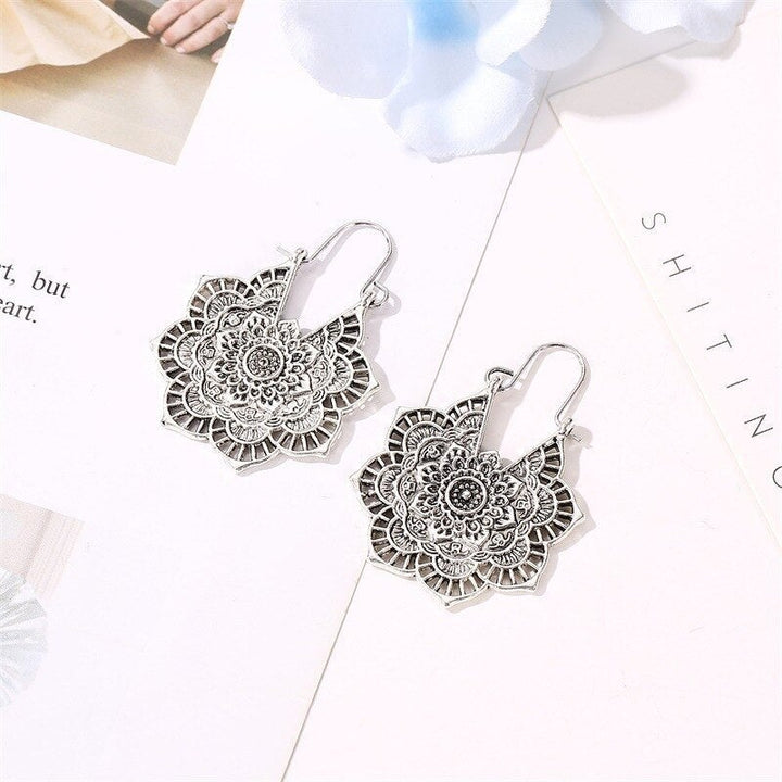 Luna™ | Boucles d'oreilles Mandala Lotus Élégantes