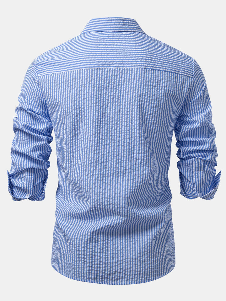 Chemise rayée à boutons en seersucker