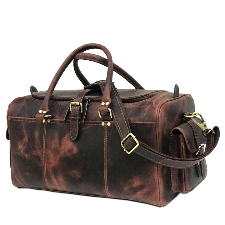 "Week-end en cuir brun foncé de Zwei Taschen" pourrait être reformulé en "Sacs de week-end brun foncé de Zwei Taschen".