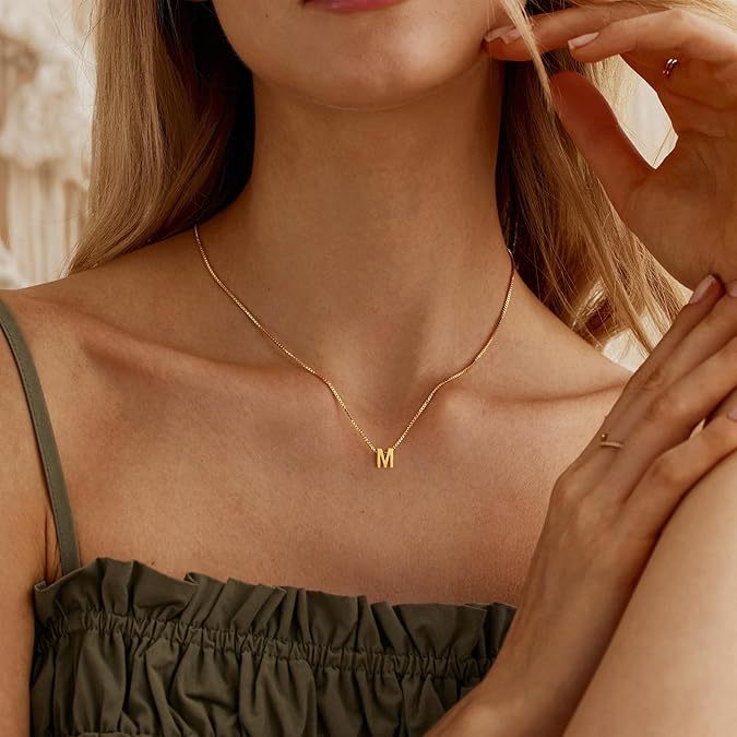 Collier initial en lettre d'amour | Or