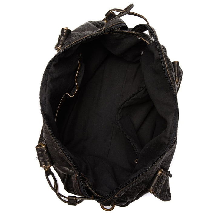 Sac à main en cuir noir vintage élégant