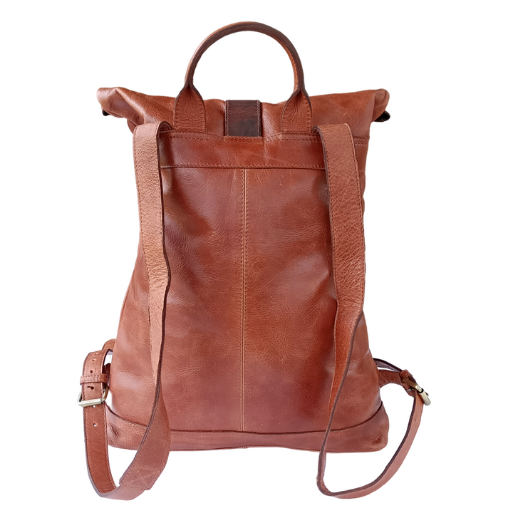 "Rucksack en cuir brun foncé" peut être reformulé en "Rucksack en cuir brun dans une teinte foncée".
