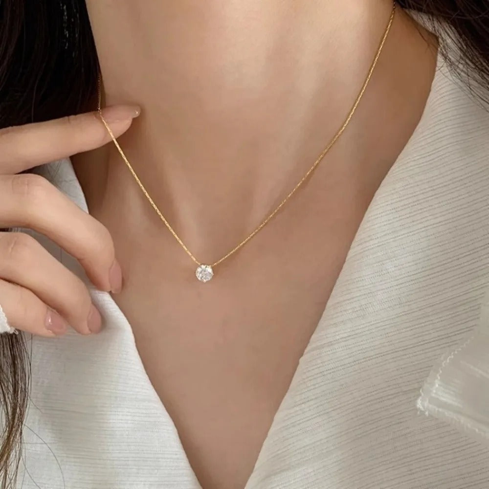 Clara™ | Collier Éclatant en Moissanite