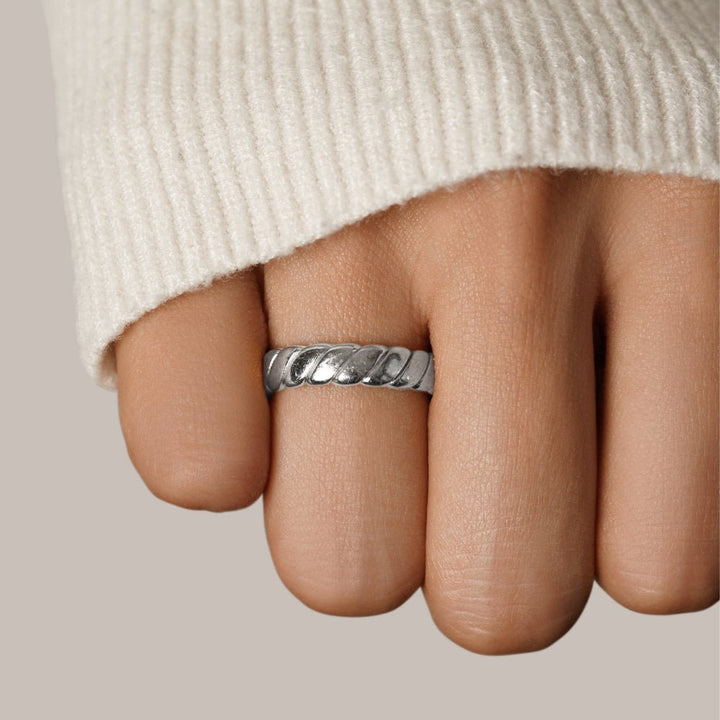 Torse Ring Infini en Argent Calira