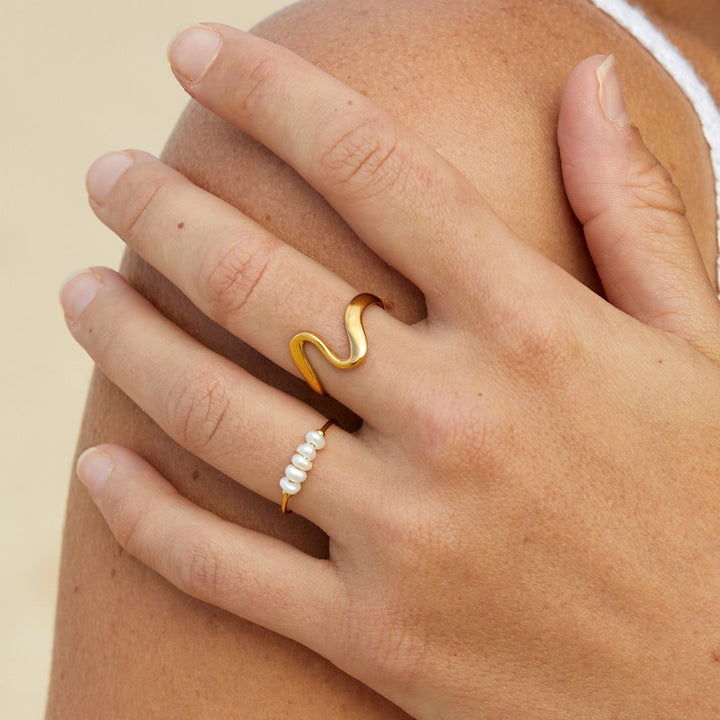 Luna™ | Bague Onda Dorata Élégante en Or avec Pierres Précieuses