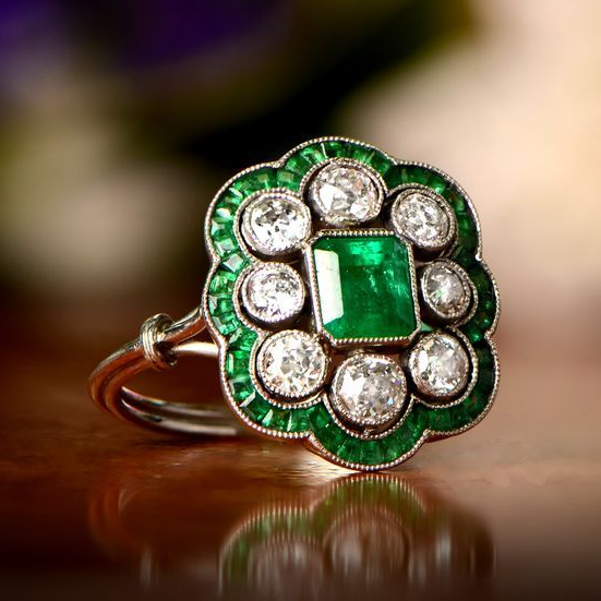 Aurelia™ | Bague Émeraude Vintage Élégante