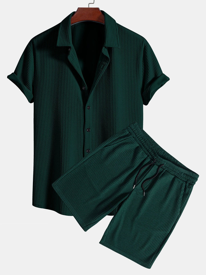 Chemise et short à bouton nerveux