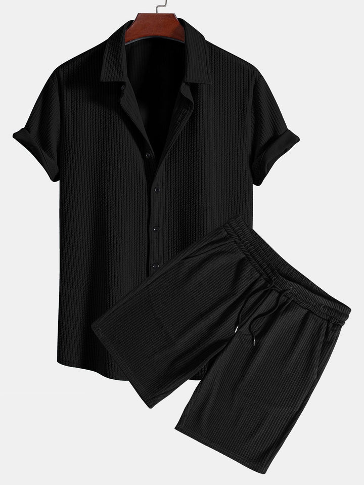 Chemise et short à bouton nerveux