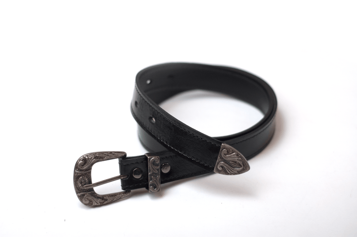 Ceinture en cuir verni noir scintillant