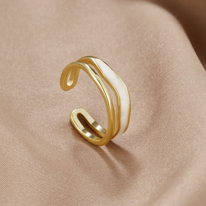 Sahara™ | Bague Dorée à Couches Élégante