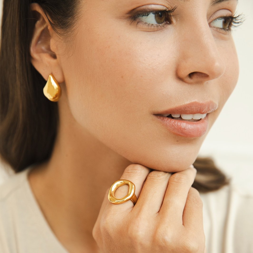 Vina Gold Ring