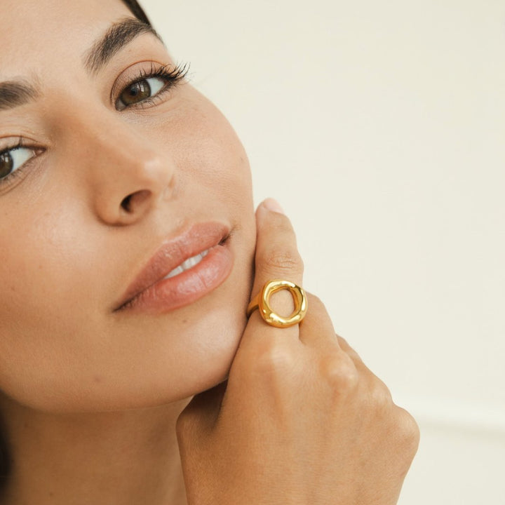 Vina Gold Ring