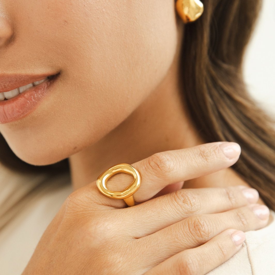 Vina Gold Ring