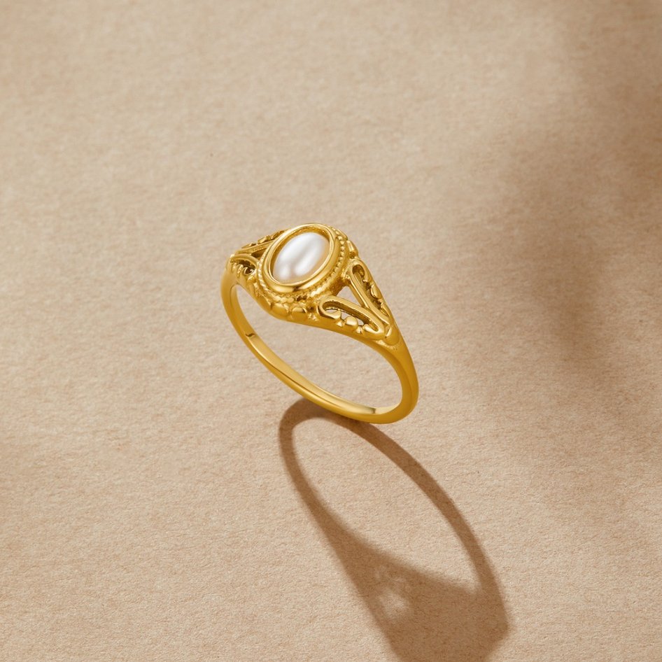 Vintage Pearl Ring Royale