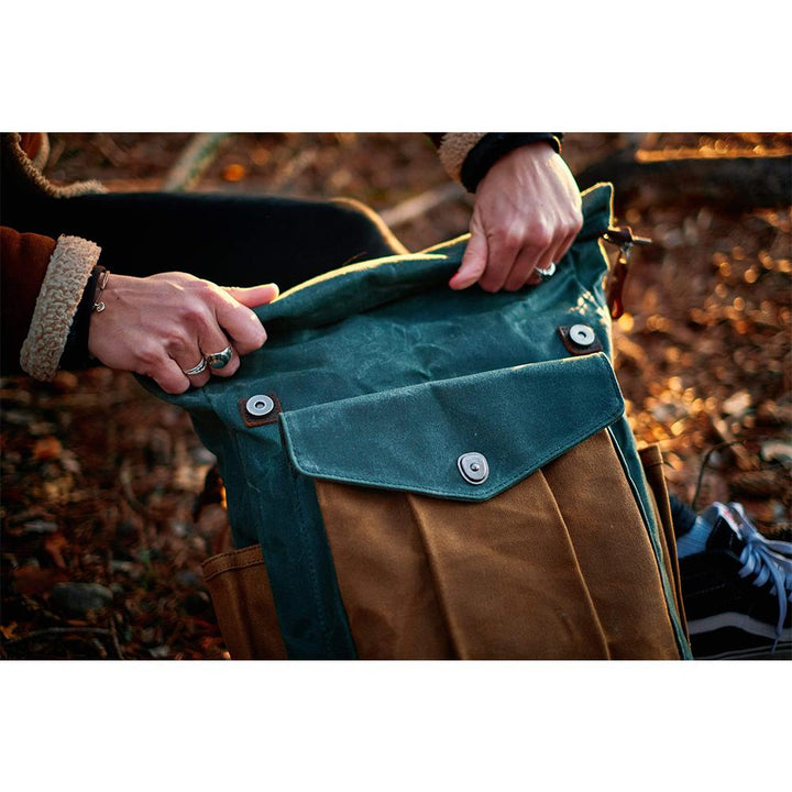 Sac à dos en toile cirée à rabat | MARSEILLE